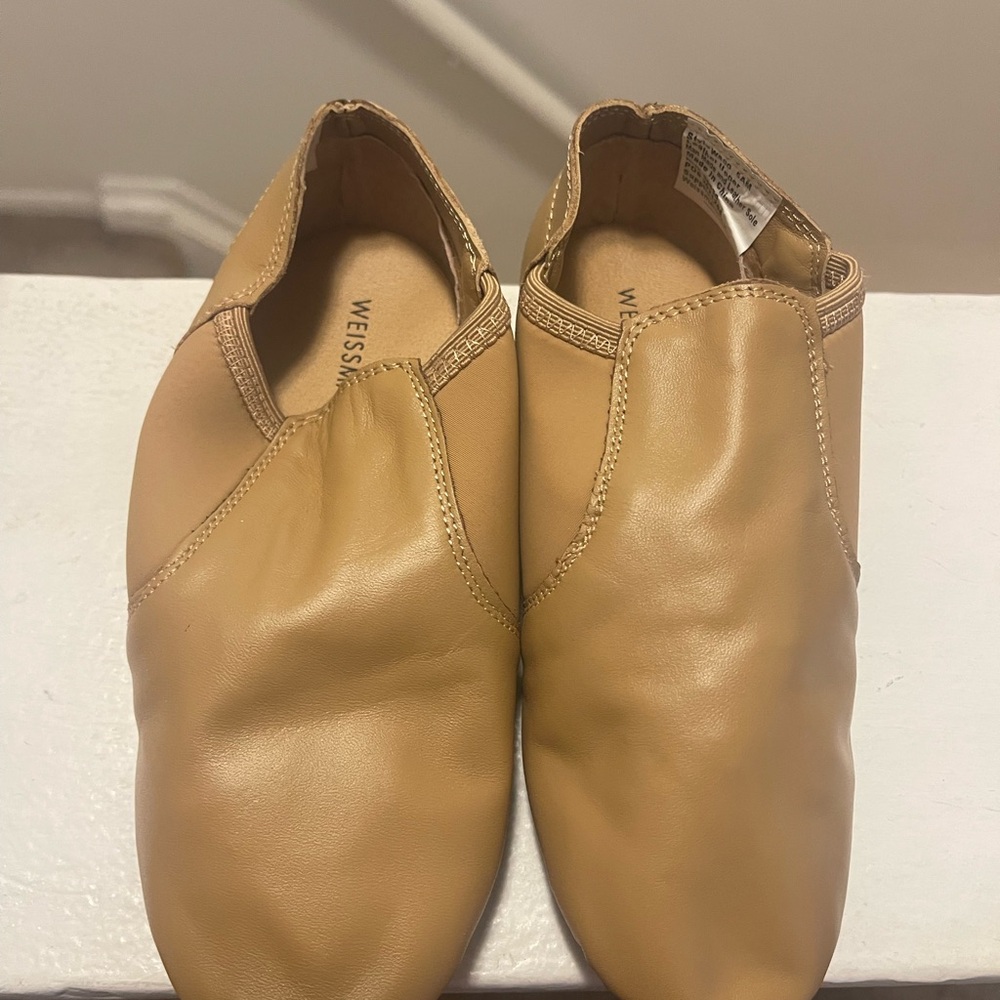 Weissman Women Tan Jazz Shoes